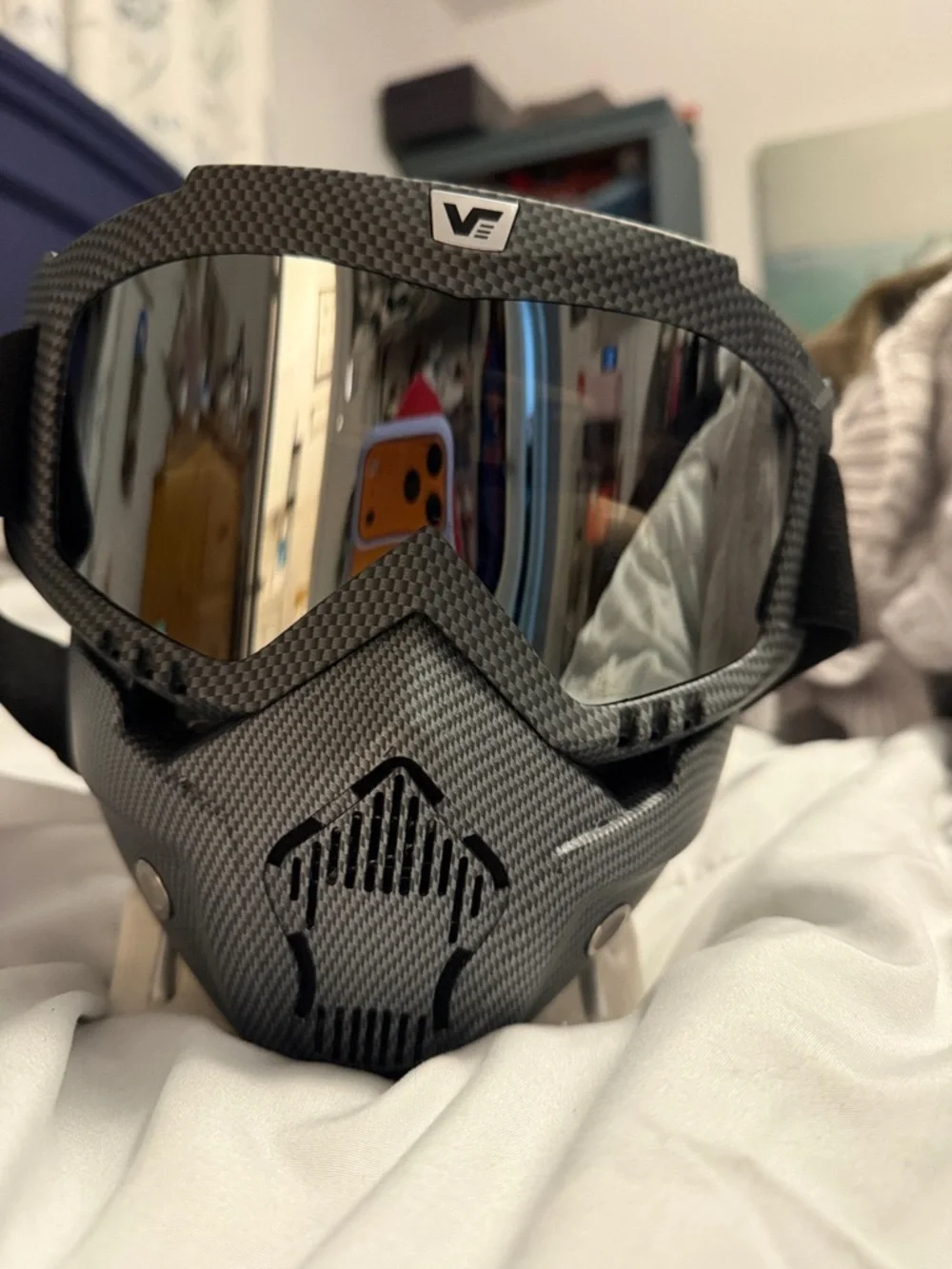 Carbon Fiber Effect Men's Protective Face Mask with Mirrored Lens